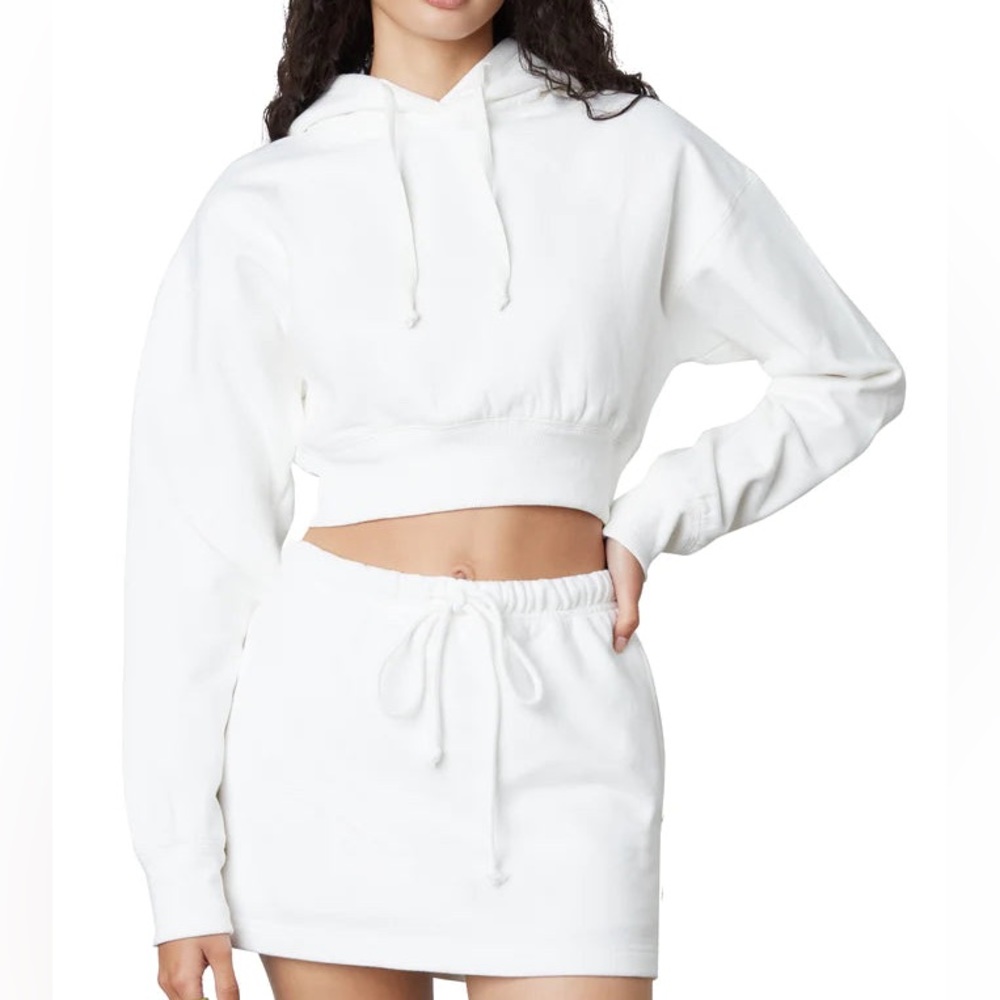NIA THE BRAND || Bella Cropped Drawstring Hoodie in White - SZ Medium